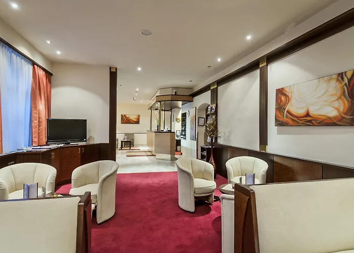 Club Cortina Hotel
