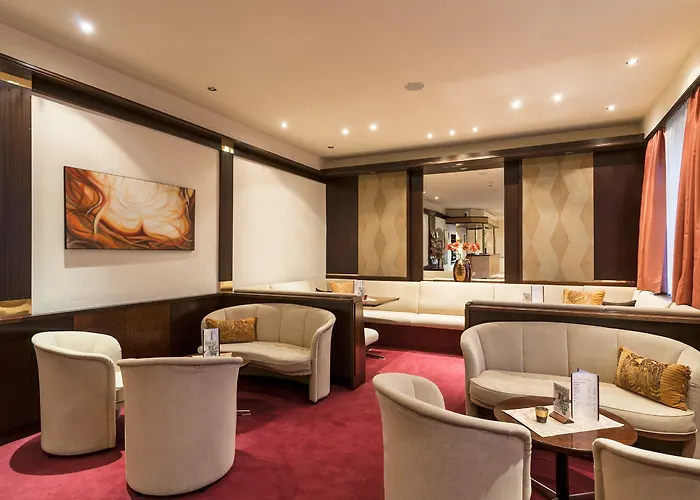 Club Cortina Hotel