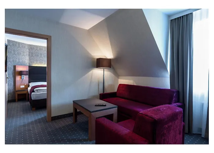 Club Cortina Hotel 4*