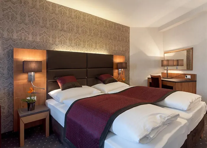 Club Cortina 4*
